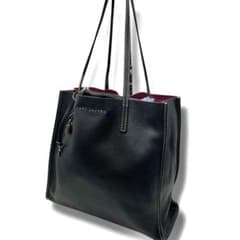 美品 マークジェイコブス　トートバッグ　肩掛け レザー 黒 ステッチ 鍵付きのサムネイル