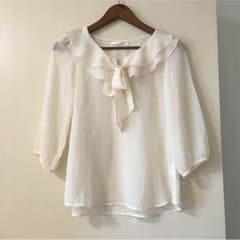 【Saran様専用♡】再々値下げ！！RETRO GARL 白 ブラウスのサムネイル