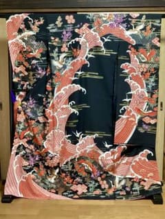 未仕立て黒振袖（仮絵羽）　大波に七宝づくし紋様のサムネイル