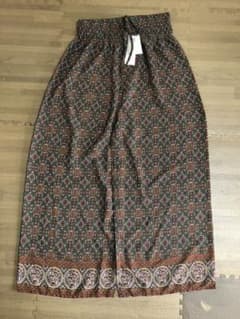 コカ　パンツ　ショート丈　新品のサムネイル