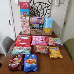 お菓子 詰め合わせ アミューズメント景品【17】 - メルカリ