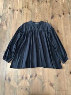 tomas maier UNIQLO ブラック ブラウス