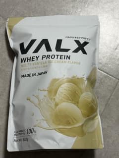 VALX ホエイプロテイン とろけるバニラアイス風味 840gのサムネイル