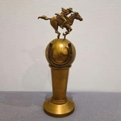美品】一番くじ ジョジョ第7部 スティール・ボール・ラン トロフィー型