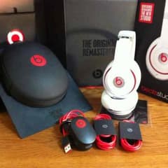 15日までに評価Beats by dr.dre The New Studioのサムネイル
