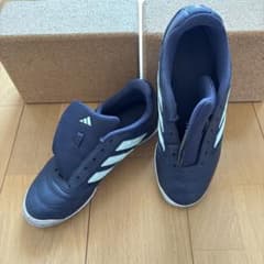 adidas SALA：フットサルシューズ／ネイビーのサムネイル