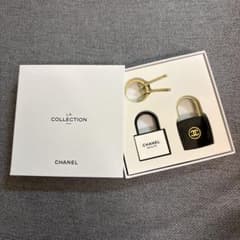 新品　CHANELノベルティ チャーム 南京錠　鍵 新品 CHANELノベルティ チャーム 南京錠 鍵 | Mercari