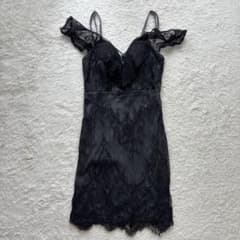 黒のレースナイトドレスのサムネイル