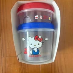 Ziploc スクリューロック ハローキティ 300ml 730ml - メルカリ