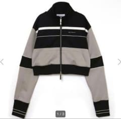 meltthelady cropped jersey - メルカリ