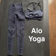 Alo Yoga セットアップ ネイビーXXS - メルカリ