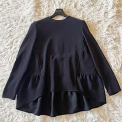 美品✨ ヨーコチャン ロングスリーブ バックティアードブラウス 近年 38 M ヨーコチャン✨ ロングスリーブ バックティアードブラウス ブラック