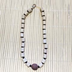 石　陶器　ビーズ ネックレス