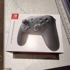 Nintendo Switch Proコントローラー 本体のサムネイル
