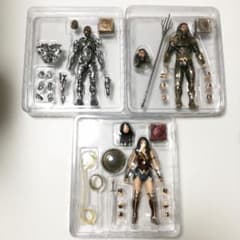 【美品】MAFEX ワンダーウーマン アクアマン サイボーグ 3体セット 美品】MAFEX ワンダーウーマン アクアマン サイボーグ 3体セット