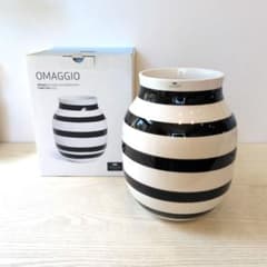 ケーラー Kähler Omaggio 花瓶 中型 白黒ストライプ - メルカリ