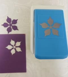 hitomi.様専用 クリエイティブメモリーズ フラワーパンチのサムネイル