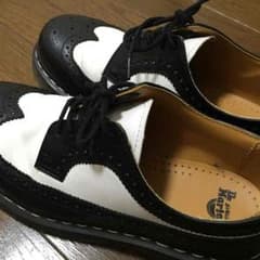 Dr.Martens 3ホールのサムネイル