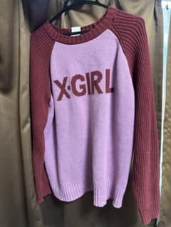 X-GIRL ロゴ入りニットセーターのサムネイル