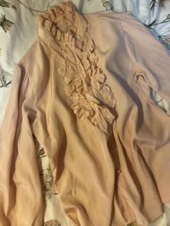 used pink shirtのサムネイル