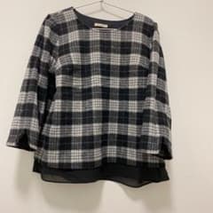 【中古】ローズティアラ  ウール混トップスのサムネイル