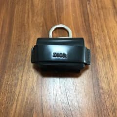DIOR AirPodsケースのサムネイル