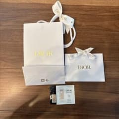 Dior ショッパーとサンプルセットのサムネイル