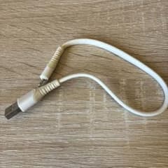 USB-A to Lightning ケーブル ホワイトのサムネイル