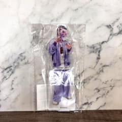 いれいす 初兎くん 実写アクスタ - メルカリ