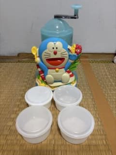 ドラえもん かき氷機 手動式 製氷カップ4個付きのサムネイル