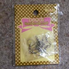 つりばりピアス 銀色のサムネイル
