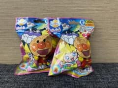 アンパンマン　びっくらたまご　バスボール　入浴剤　2個セットのサムネイル