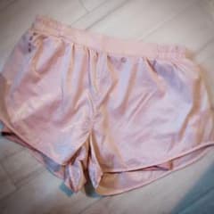 ショートパンツのサムネイル
