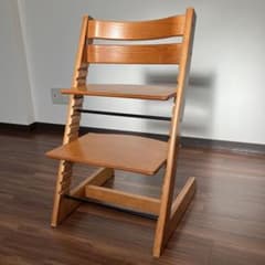 ストッケ　トリップトラップ　Stokke Tripp Trapp  ハイチェア①のサムネイル
