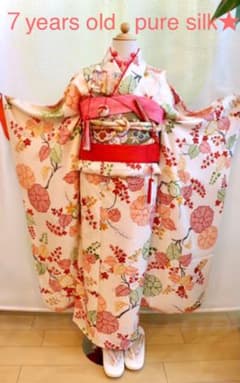 ７歳〜　白地に鹿子文　お上品桐花模様着物　豪華袋帯セットのサムネイル