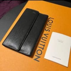 LOUIS VUITTON エピ ポルトトレゾール インターナショナルのサムネイル