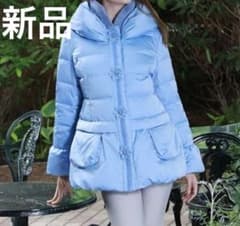 新品】スーパービューティー エコファー襟付花モチーフ付ダウンコート