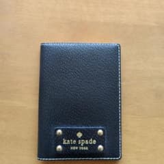 最終価格　kate spade パスポートケース ブラックのサムネイル