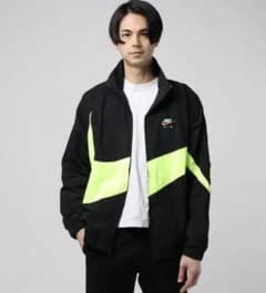 NIKE ウーブンジャケット　ネオンTOKYO  ナイロンのサムネイル