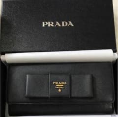PRADA 長財布のサムネイル