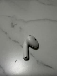 AirPods4 左耳のみ　ノイズキャンセリング非搭載のサムネイル