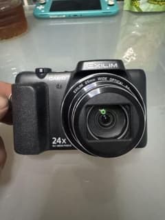 CASIO EXILIM コンパクトデジタルカメラ 本体のサムネイル