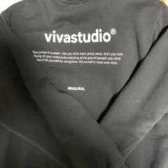 vivastudio スウェットのサムネイル