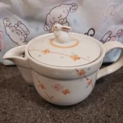 【美品】うさぎのつまみ付き 急須 花柄 茶器のサムネイル