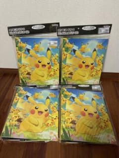 ポケモンカードゲーム コレクションファイル ピカチュウ大集合 4個