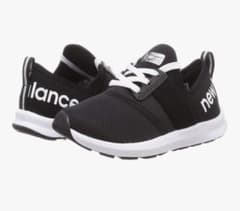 【未使用】new balance キッズスニーカー ブラック 17.5cmのサムネイル