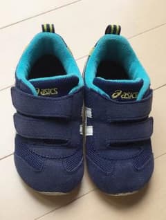 asics 15cmのサムネイル