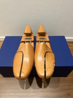 J.M Weston 木製シューツリー 041 Lサイズ8 ⚫︎美品⚫︎ JM WESTON 純正シューツリー サイズ8 041L - メルカリ