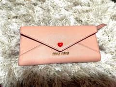 MIU MIU ピンク 長財布／マドラスハートスタッズ財布のサムネイル