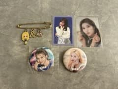 TWICE サナ 缶バッジ トレカ ピンバッジ 5点セットのサムネイル